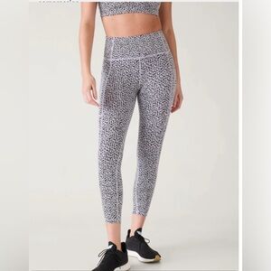 NWT Athleta 1X salutation stash II textured tight